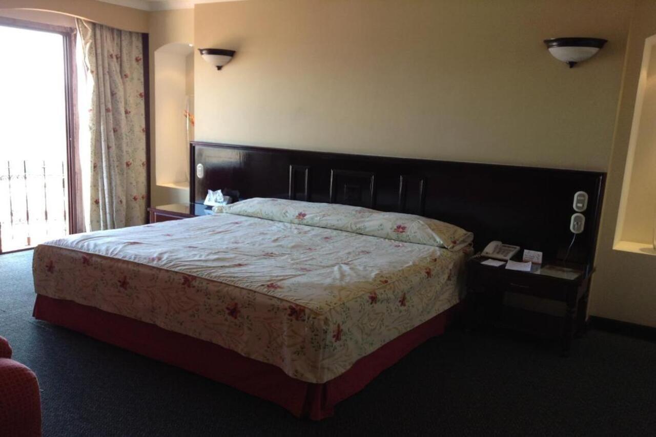 Hotel Real De Uruapan Uruapan  Zewnętrze zdjęcie